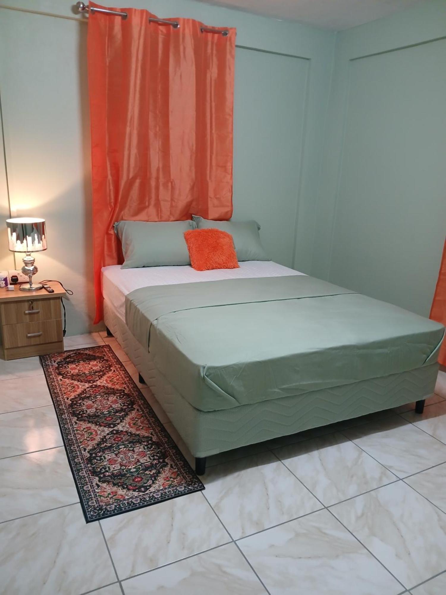 Natrue'S Haven Bed & Breakfast Marigot Exterior foto
